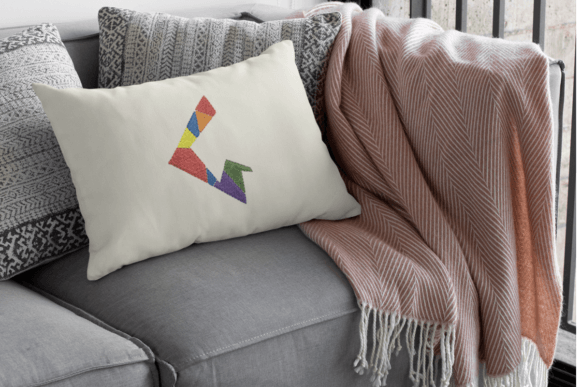 Diagonous G: A Seasonal Letter with Bold Holiday Energy